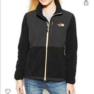 North Face Fleece Denali. XS. EUC. Black and gold.